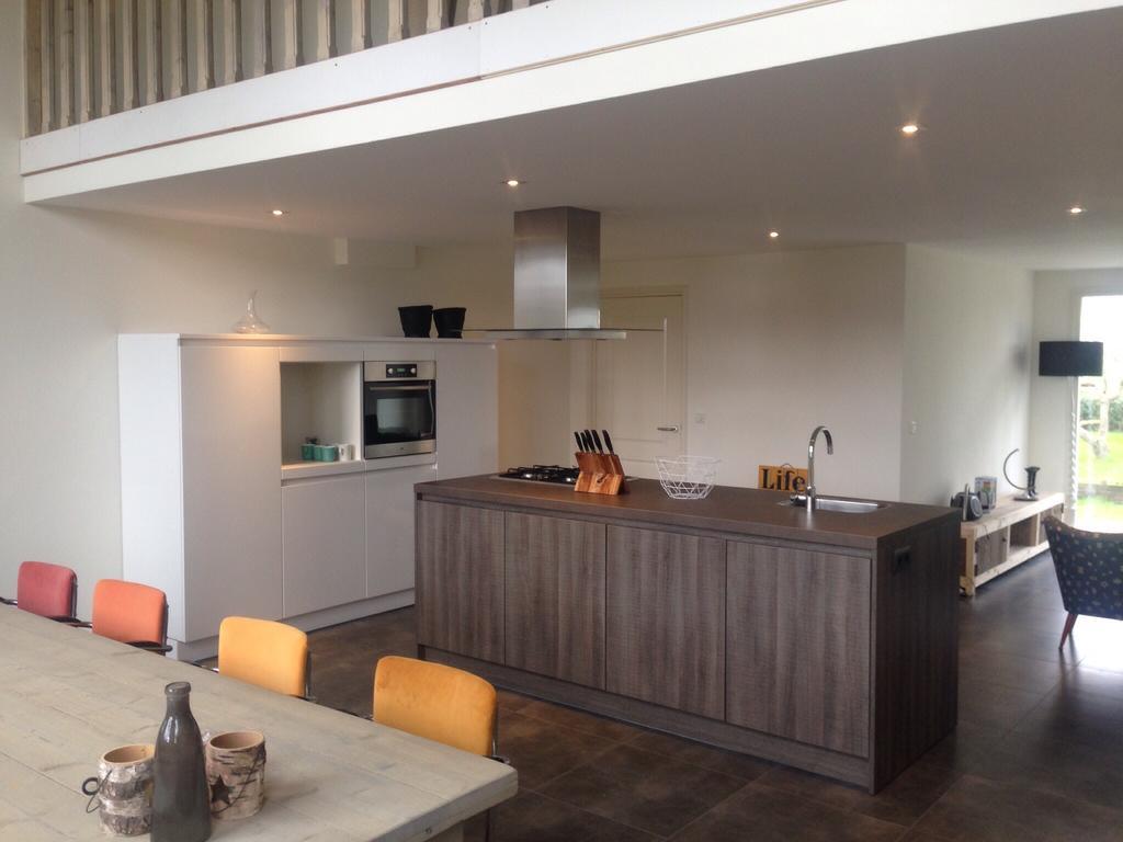 Suite School 15 A Zonnemaire Zimmer foto
